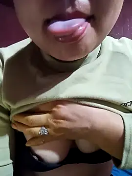 Snapshot of asian-bae chatting on 03-23-26, 02:04 asian-bae online show from 03-23-26, 02:04