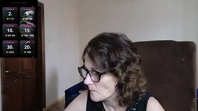 Snapshot of Miss_Amberr chatting on 03-27-26, 05:24 Miss Amberr online show from 03-27-26, 05:24