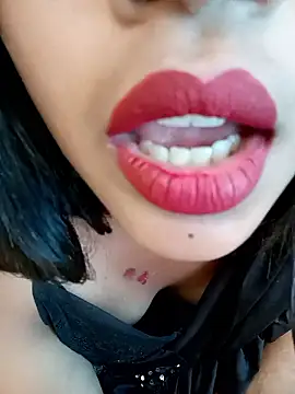 Snapshot of CuteShruti chatting on 04-16-26, 09:32 CuteShruti online show from 04-16-26, 09:32