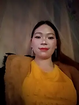 Snapshot of Salyk5 chatting on 05-08-26, 03:23 Salyk5 online show from 05-08-26, 03:23