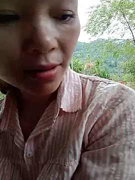 Snapshot of Salyk5 chatting on 05-23-26, 03:23 Salyk5 online show from 05-23-26, 03:23