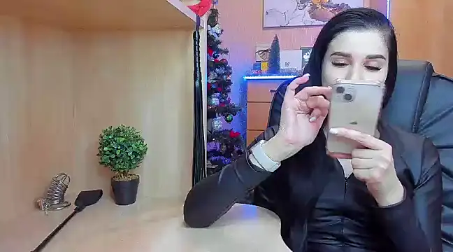 KristiTopxx online show from 12-19-24, 08:13