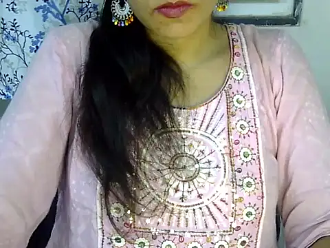 Snapshot of Neha_Sharma2 chatting on 07-12-26, 01:46 Neha Sharma2 online show from 07-12-26, 01:46