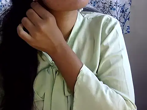 Snapshot of Neha_Sharma2 chatting on 08-06-26, 09:33 Neha Sharma2 online show from 08-06-26, 09:33