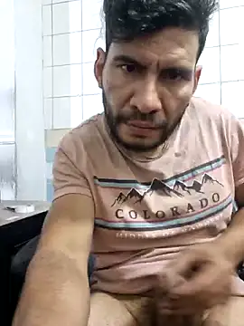 boyp3netrat0r online show from 05-07-26, 02:28