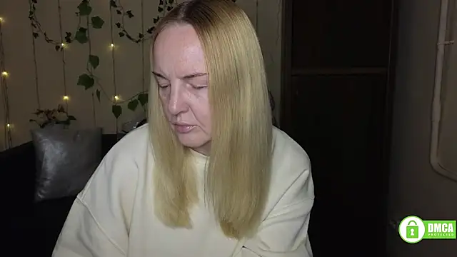 Snapshot of Bella_soulmate chatting on 05-07-26, 11:26 Bella soulmate online show from 05-07-26, 11:26