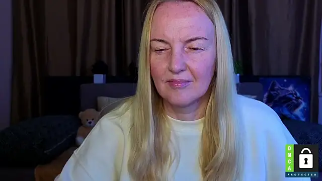 Snapshot of Bella_soulmate chatting on 05-16-26, 11:31 Bella soulmate online show from 05-16-26, 11:31