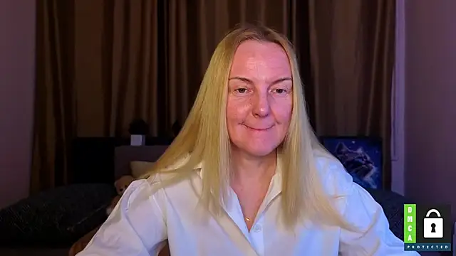 Snapshot of Bella_soulmate chatting on 05-21-26, 11:28 Bella soulmate online show from 05-21-26, 11:28