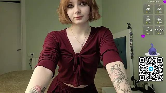 Snapshot of MeviCoral chatting on 04-11-26, 06:45 MeviCoral online show from 04-11-26, 06:45