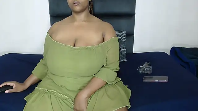 Snapshot of Ldidii chatting on 06-22-26, 02:46 Ldidii online show from 06-22-26, 02:46