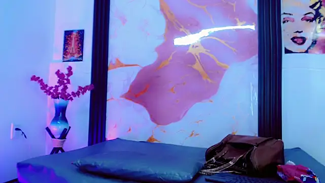 Valeria Linares online show from 04-10-26, 03:34