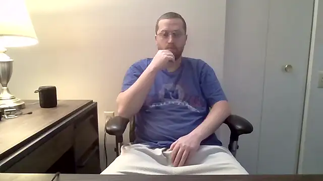 Snapshot of tytheexhibionist chatting on 03-18-26, 03:04 tytheexhibionist online show from 03-18-26, 03:04