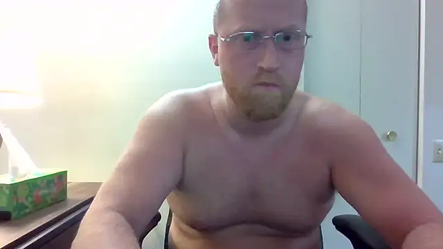 Snapshot of tytheexhibionist chatting on 05-12-26, 10:18 tytheexhibionist online show from 05-12-26, 10:18