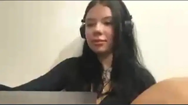 Snapshot of MichaeleStockon chatting on 02-24-26, 05:22 MichaeleStockon online show from 02-24-26, 05:22