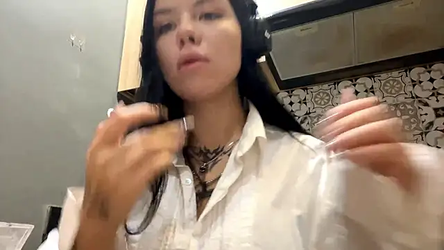 Snapshot of MichaeleStockon chatting on 02-26-26, 05:12 MichaeleStockon online show from 02-26-26, 05:12