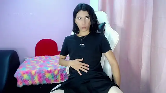 Snapshot of Larry_craft chatting on 03-04-26, 08:26 Larry craft online show from 03-04-26, 08:26