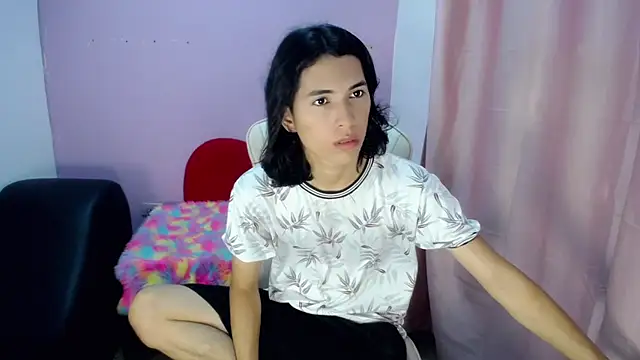 Snapshot of Larry_craft chatting on 03-05-26, 09:00 Larry craft online show from 03-05-26, 09:00