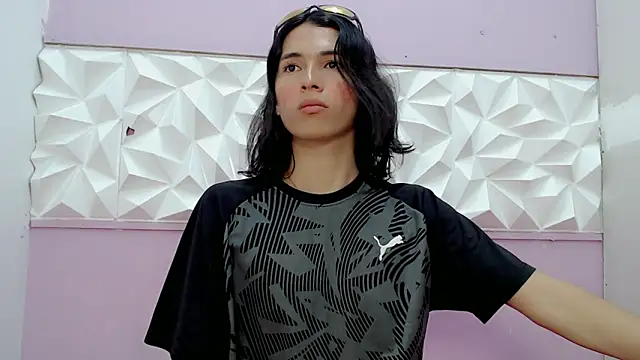 Snapshot of Larry_craft chatting on 03-16-26, 04:00 Larry craft online show from 03-16-26, 04:00