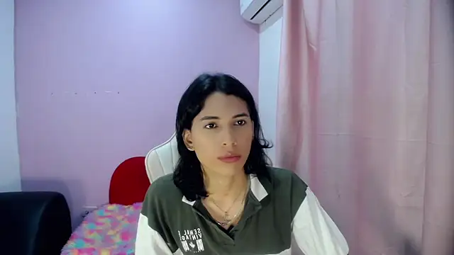 Snapshot of Larry_craft chatting on 03-19-26, 08:13 Larry craft online show from 03-19-26, 08:13