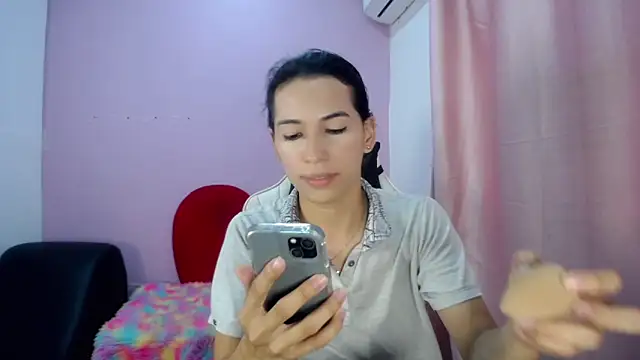 Snapshot of Larry_craft chatting on 03-26-26, 08:14 Larry craft online show from 03-26-26, 08:14