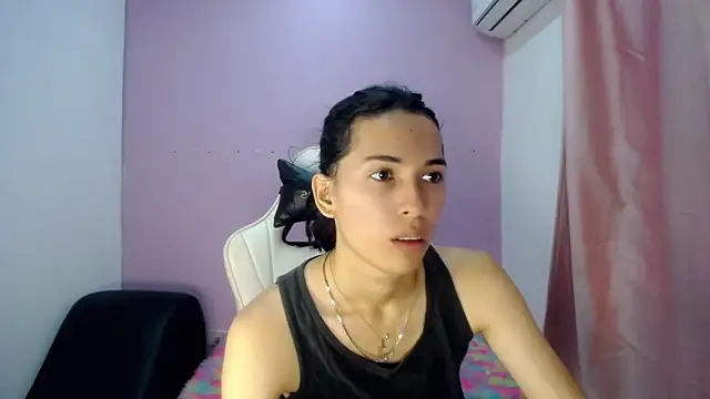 Snapshot of Larry_craft chatting on 03-30-26, 08:10 Larry craft online show from 03-30-26, 08:10