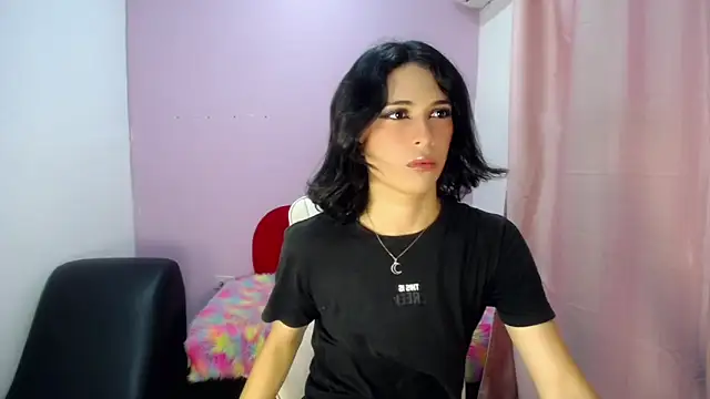 Snapshot of Larry_craft chatting on 04-01-26, 08:39 Larry craft online show from 04-01-26, 08:39