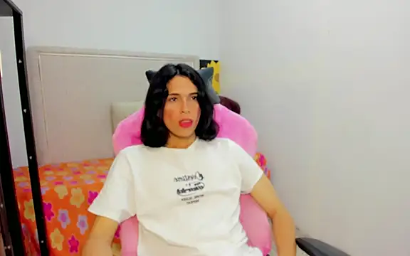 Snapshot of Larry_craft chatting on 04-04-26, 09:07 Larry craft online show from 04-04-26, 09:07