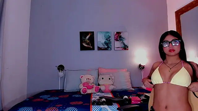 KimTaylorW online show from 05-13-26, 02:31