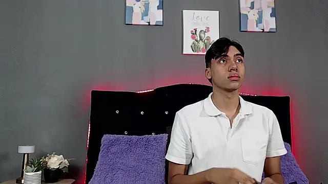 Eros Lux online show from 05-19-26, 12:44