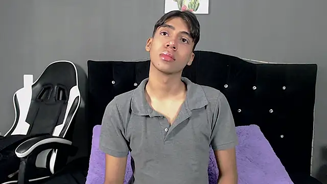 Eros Lux online show from 05-21-26, 12:56
