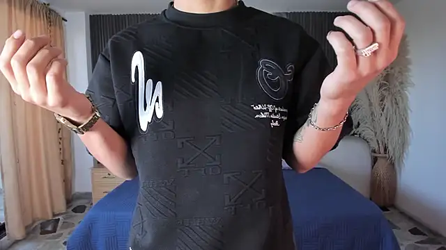 Snapshot of DylanRoyce_ chatting on 03-19-26, 12:20 DylanRoyce online show from 03-19-26, 12:20