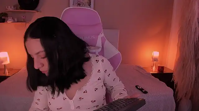 Dollhell online show from 03-26-26, 11:27