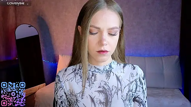 Snapshot of melee_eva chatting on 03-18-26, 03:37 melee eva online show from 03-18-26, 03:37