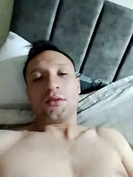 Snapshot of elsultanexotico chatting on 03-22-26, 02:48 elsultanexotico online show from 03-22-26, 02:48