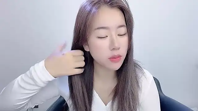 Snapshot of Baixi-01 chatting on 03-09-26, 05:22 Baixi-01 online show from 03-09-26, 05:22