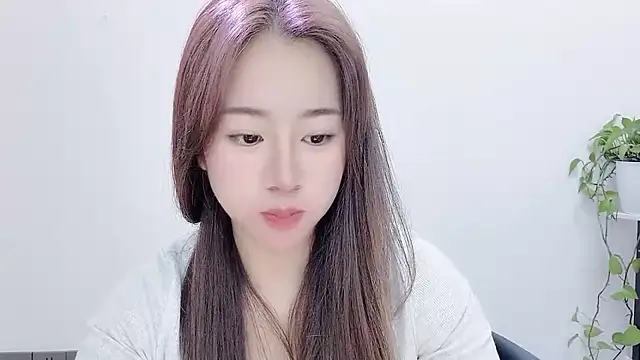 Snapshot of Baixi-01 chatting on 04-01-26, 04:46 Baixi-01 online show from 04-01-26, 04:46