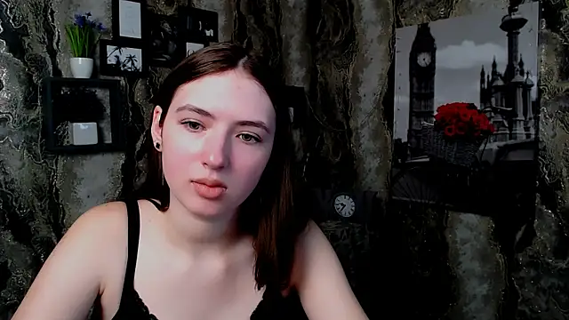 Snapshot of AnnaFlirt_ chatting on 05-01-26, 10:20 AnnaFlirt online show from 05-01-26, 10:20