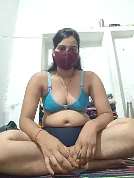 Snapshot of Poonam_bhoji chatting on 07-01-26, 04:51 Poonam bhoji online show from 07-01-26, 04:51