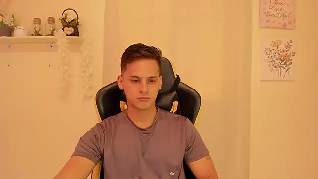 sexy andres01 online show from 04-30-26, 03:18