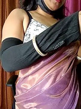 Snapshot of Kritika05 chatting on 05-07-26, 03:17 Kritika05 online show from 05-07-26, 03:17