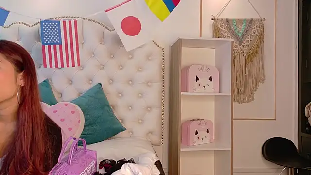 Sara funy online show from 07-09-26, 11:36