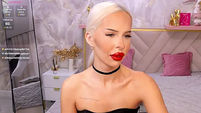 Snapshot of EvaXElfi chatting on 04-06-26, 04:46 EvaXElfi online show from 04-06-26, 04:46