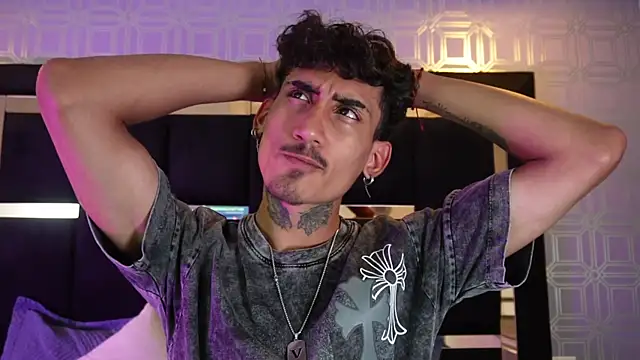 Snapshot of Dark_Eros_ chatting on 03-14-26, 07:41 Dark Eros online show from 03-14-26, 07:41