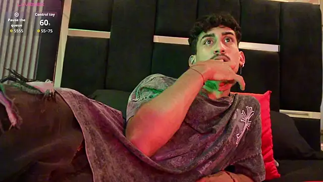 Snapshot of Dark_Eros_ chatting on 03-25-26, 04:07 Dark Eros online show from 03-25-26, 04:07