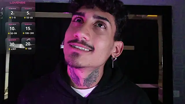 Snapshot of Dark_Eros_ chatting on 03-31-26, 03:41 Dark Eros online show from 03-31-26, 03:41