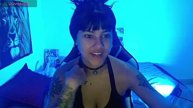 Divinejewel69 online show from 07-08-26, 09:25