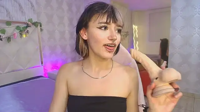 Snapshot of Cloee_tay1 chatting on 07-18-26, 11:36 Cloee tay1 online show from 07-18-26, 11:36