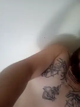 priscilaf online show from 04-03-26, 10:57