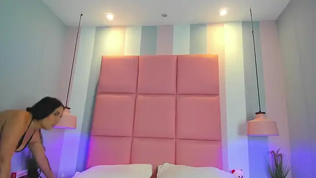 Snapshot of Ana_MariaB chatting on 02-26-26, 05:45 Ana MariaB online show from 02-26-26, 05:45