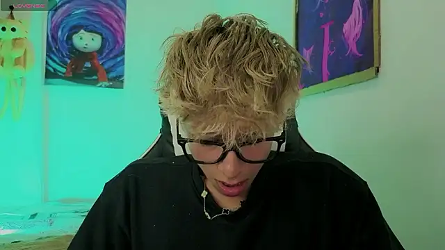 Ryan sweet online show from 03-16-26, 05:44